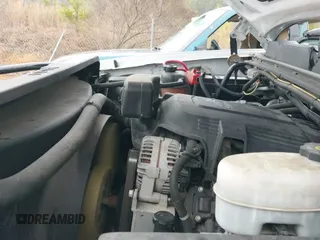 2012 Chevrolet Silverado 2500HD Work Truck с VIN 1GC2KVCG8CZ235741, выставлен на аукционе IAAI как лот 41512086 с пробегом 248 794 миль миль и . История ставок и продаж доступна на DreamBid. Изображение 19.