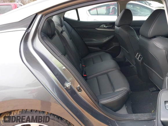 2017 Nissan Maxima Platinum with VIN 1N4AA6AP8HC452861, listed as a IAAI auction lot 41752732 with 21,187 mi miles and . Bid and sale history available at DreamBid. Image 8.