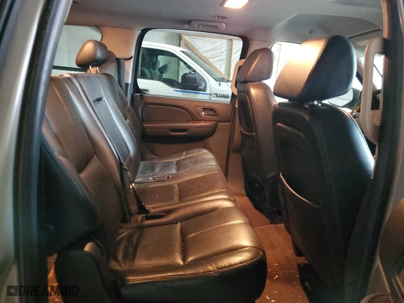 2009 Chevrolet Suburban LT w/2LT with VIN 1GNFK263X9J124535, listed as a Copart auction lot 47684425 with NaN miles and Clean Title. Bid and sale history available at carsss.com. Image 11.