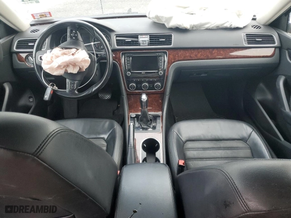 2013 Volkswagen Passat SEL Premium with VIN 1VWCP7A33DC078266, listed as a Copart auction lot 88901625 with 0 mi miles and Salvage Title. Bid and sale history available at carsss.com. Image 8.