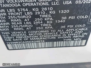 2022 Volkswagen Atlas 3.6L V6 SE w/Technology with VIN 1V2WR2CA2NC524674, listed as a IAAI auction lot 42116089 with 55,598 mi miles. Bid and sale history available at carsss.com. Image 9.
