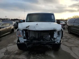 2020 Nissan NV Cargo SV z VIN 1N6BF0KM9LN802171, wystawiony jako Copart lot #86318334 z przebiegiem 58 745 mil mil oraz Szkoda całkowita • Salvage title. Historia ofert i sprzedaży dostępna na DreamBid. Obrazek 5.