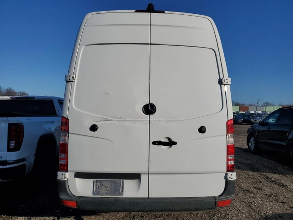 2013 Mercedes-Benz Sprinter Cargo Vans with VIN WD3PE8CC3D5744375, listed as a Copart auction lot 85637184 with 178,646 mi miles and Salvage Title. Bid and sale history available at carsss.com. Image 6.