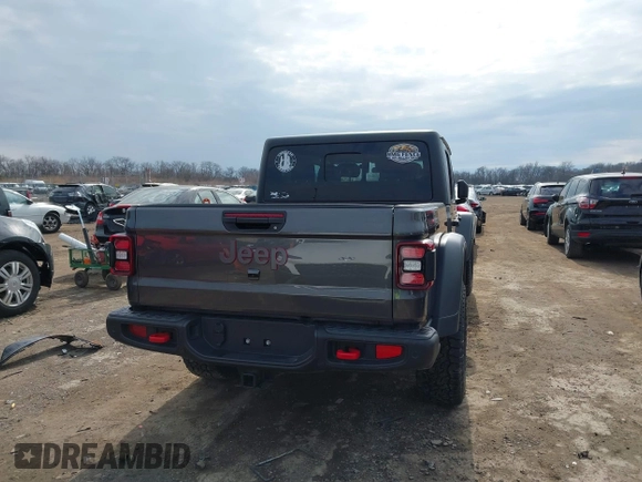 2024 Jeep Gladiator Rubicon z VIN 1C6JJTBG5RL110669, wystawiony jako IAAI lot #41694630 z przebiegiem 1 189 mil mil oraz . Historia ofert i sprzedaży dostępna na DreamBid. Obrazek 16.