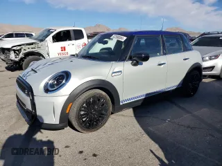 2022 MINI Hardtop 4 Door Cooper S with VIN WMW53DK06N2S28644, listed as a Copart auction lot 83390084 with 13,543 mi miles and Salvage title. Bid and sale history available at DreamBid. Image 1.