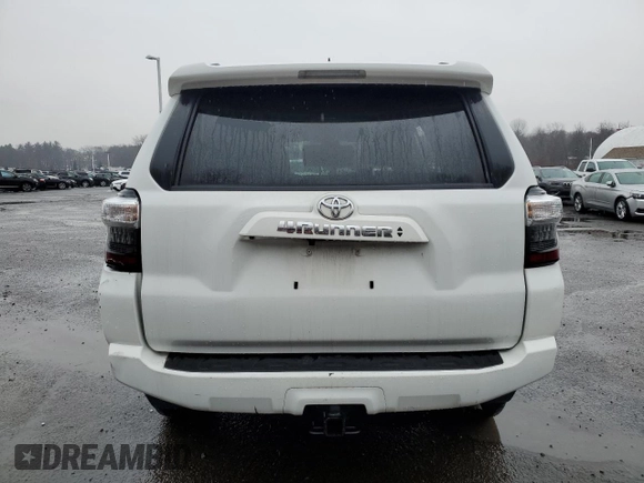 2022 Toyota 4Runner SR5 with VIN JTEMU5JR4N6063067, listed as a Copart auction lot 43328195 with 62,285 mi miles and Clean title. Bid and sale history available at DreamBid. Image 6.