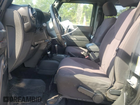 2013 Jeep Wrangler Unlimited Sport with VIN 1C4BJWDG8DL631518, listed as a Copart auction lot 62107765 with 132,617 mi miles and Clean title. Bid and sale history available at DreamBid. Image 7.