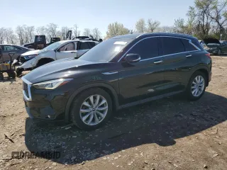 2019 Infiniti QX50 Essential z VIN 3PCAJ5M39KF119026, wystawiony jako Copart lot #51226995 z przebiegiem 103 766 mil mil oraz Szkody całkowita. Historia ofert i sprzedaży dostępna na DreamBid. Obrazek 1.