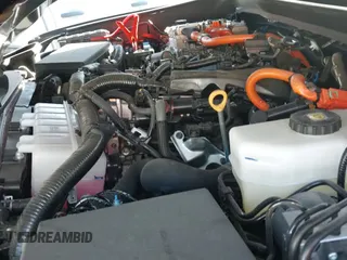 2025 Toyota Tacoma TRD Sport Hybrid with VIN 3TYLC5LN1ST032114, listed as a IAAI auction lot 42638334 with 1,511 mi miles and . Bid and sale history available at DreamBid. Image 19.