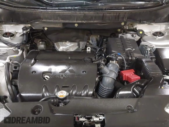 2021 Mitsubishi Outlander ES z VIN JA4APUAU0MU030598, wystawiony jako IAAI lot #40512460 z przebiegiem 52 666 mil mil oraz . Historia ofert i sprzedaży dostępna na DreamBid. Obrazek 10.