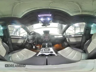 2017 Volkswagen Touareg Wolfsburg Edition z VIN WVGRF7BP7HD002143, wystawiony jako Copart lot #45328325 z przebiegiem 107 476 mil mil oraz Szkoda całkowita • Salvage title. Historia ofert i sprzedaży dostępna na DreamBid. Obrazek 15.