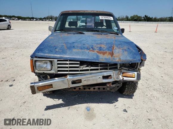 1986 Toyota Pickup с VIN JT4RN70D2G0018661, выставлен на аукционе Copart как лот 52309025 с пробегом 621 023 миль миль и Списание • Salvage title. История ставок и продаж доступна на DreamBid. Изображение 5.