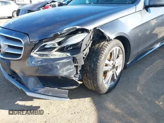 2014 Mercedes-Benz E-Class E 250 BlueTEC Luxury with VIN WDDHF0EB0EA876408, listed as a IAAI auction lot 41614679 with 283,695 mi miles. Bid and sale history available at carsss.com. Image 6.