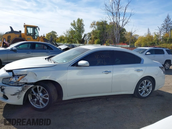 2014 Nissan Maxima S z VIN 1N4AA5AP4EC492795, wystawiony jako IAAI lot #40700233 z przebiegiem 163 096 mil mil oraz . Historia ofert i sprzedaży dostępna na DreamBid. Obrazek 14.