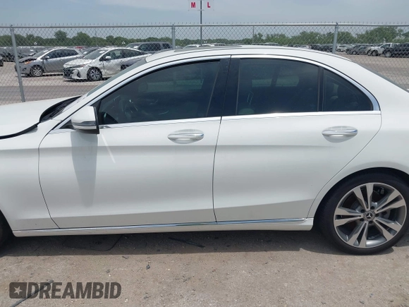 2018 Mercedes-Benz C 300 with VIN 55SWF4JB3JU242931, listed as a IAAI auction lot 42267645 with 194,674 mi miles and . Bid and sale history available at DreamBid. Image 14.