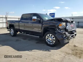 2015 GMC Sierra 2500HD available WiFi Denali with VIN 1GT120E81FF630998, listed as a Copart auction lot 46633885 with 116,186 mi miles and Salvage Title. Bid and sale history available at carsss.com. Image 4.