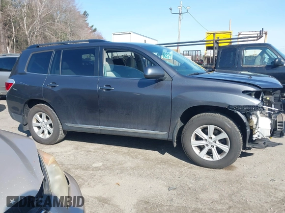 2012 Toyota Highlander with VIN 5TDBK3EH7CS166357, listed as a IAAI auction lot 41928311 with 112,146 mi miles and . Bid and sale history available at DreamBid. Image 14.