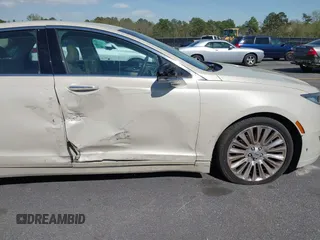 2016 Lincoln MKZ with VIN 3LN6L2J93GR618252, listed as a IAAI auction lot 41890213 with 96,414 mi miles and . Bid and sale history available at DreamBid. Image 17.