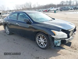 2012 Nissan Maxima 3.5 SV with VIN 1N4AA5AP3CC824593, listed as a IAAI auction lot 41686696 with 132,922 mi miles. Bid and sale history available at carsss.com. Image 1.