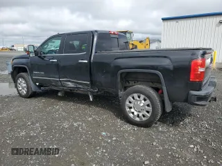 2017 GMC Sierra 2500HD Denali z VIN 1GT12UEY0HF114366, wystawiony jako Copart lot #54540275 z przebiegiem 78 066 mil mil oraz Szkoda całkowita • Salvage title. Historia ofert i sprzedaży dostępna na DreamBid. Obrazek 2.