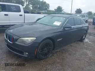 2011 BMW 7 Series 750i xDrive с VIN WBAKC6C54BC394675, выставлен на аукционе IAAI как лот 42394276 с пробегом 207 246 миль миль и . История ставок и продаж доступна на DreamBid. Изображение 2.