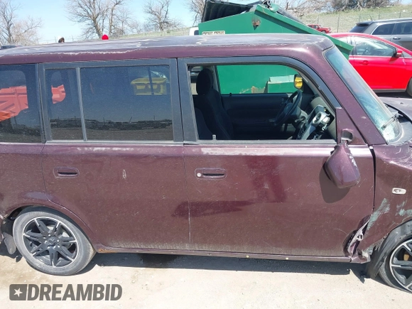 2005 Scion xB with VIN JTLKT324650179139, listed as a IAAI auction lot 41966525 with 1 mi miles. Bid and sale history available at carsss.com. Image 12.