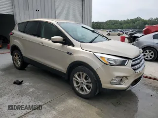 2017 Ford Escape SE z VIN 1FMCU0GDXHUE24683, wystawiony jako Copart lot #55421005 z przebiegiem 161 758 mil mil oraz Szkoda całkowita • Salvage title. Historia ofert i sprzedaży dostępna na DreamBid. Obrazek 4.