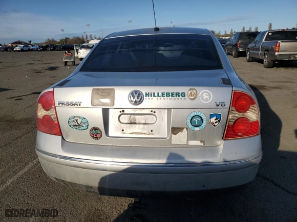 2004 Volkswagen Passat Sedan GLX with VIN WVWRH63B44P053071, listed as a Copart auction lot 49909905 with 211,273 mi miles and Salvage Title. Bid and sale history available at carsss.com. Image 6.