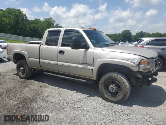 2005 GMC Sierra 2500HD SLT with VIN 1GTHK29U95E103121, listed as a Copart auction lot 57219545 with Not provided miles and Salvage title. Bid and sale history available at DreamBid. Image 4.