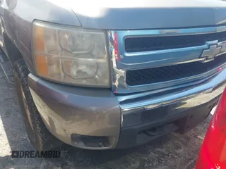 2008 Chevrolet Silverado 1500 LTZ with VIN 3GCEK13M88G108216, listed as a IAAI auction lot 41646543 with 239,625 mi miles and . Bid and sale history available at DreamBid. Image 6.