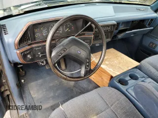 1988 Ford F-250 with VIN 1FTHX25M7JKA73751, listed as a Copart auction lot 49342415 with 67,610 mi miles and Clean Title. Bid and sale history available at carsss.com. Image 8.