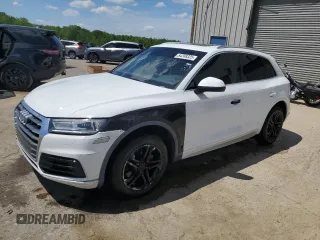 2019 Audi Q5 Premium with VIN WA1ANAFY2K2081660, listed as a Copart auction lot 54208325 with 111,082 mi miles and Clean Title. Bid and sale history available at carsss.com. Image 1.