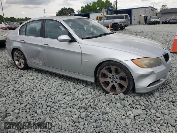 2007 BMW 3 Series 335i z VIN WBAVB73547KY60933, wystawiony jako Copart lot #53497415 z przebiegiem 174 145 mil mil oraz Szkoda całkowita • Salvage title. Historia ofert i sprzedaży dostępna na DreamBid. Obrazek 4.