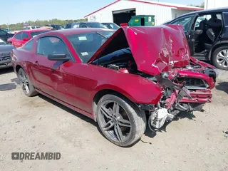 2014 Ford Mustang V6 with VIN 1ZVBP8AM8E5305838, listed as a IAAI auction lot 41923695 with 119,831 mi miles and . Bid and sale history available at DreamBid. Image 1.