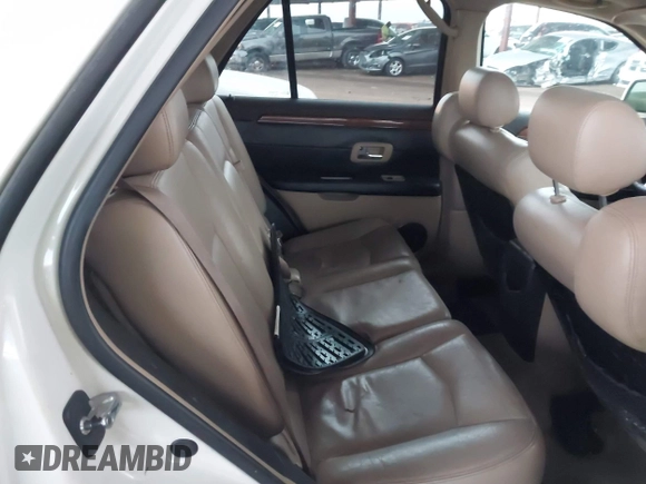 2008 Cadillac SRX AWD with VIN 1GYEE637X80102608, listed as a IAAI auction lot 41451221 with 151,552 mi miles. Bid and sale history available at carsss.com. Image 8.