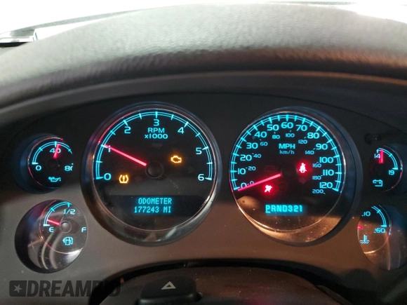 2008 Chevrolet Tahoe 3LT z VIN 1GNFK13088R228106, wystawiony jako Copart lot #59658525 z przebiegiem 177 243 mil mil oraz Czysty tytuł • Clean title. Historia ofert i sprzedaży dostępna na DreamBid. Obrazek 9.