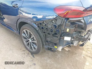 2023 BMW X6 xDrive40i z VIN 5UXCY6C07P9P85707, wystawiony jako IAAI lot #42075043 z przebiegiem 25 218 mil mil oraz . Historia ofert i sprzedaży dostępna na DreamBid. Obrazek 20.