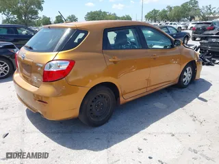 2009 Toyota Matrix S with VIN 2T1LE40E49C001740, listed as a IAAI auction lot 42088899 with 173,939 mi miles. Bid and sale history available at carsss.com. Image 4.