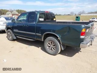 2000 Toyota Tundra SR5 with VIN 5TBBT4414YS029366, listed as a IAAI auction lot 41806120 with 352,418 mi miles. Bid and sale history available at carsss.com. Image 3.