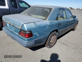 1992 Mercedes-Benz 400 with VIN WDBEA34E6NB743461, listed as a Copart auction lot 67982874 with 193,749 mi miles and Salvage Title. Bid and sale history available at carsss.com. Image 3.