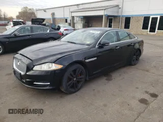 2012 Jaguar XJ z VIN SAJWA1CB5CLV28938, wystawiony jako Copart lot #78204634 z przebiegiem Nie podano mil oraz Czysty tytuł • Clean title. Historia ofert i sprzedaży dostępna na DreamBid. Obrazek 1.