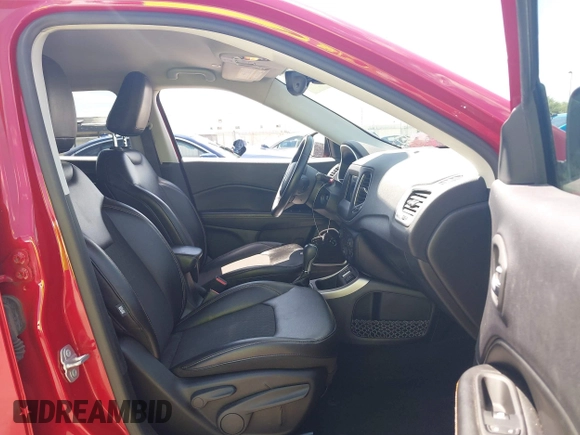 2017 Jeep Compass Latitude with VIN 3C4NJCBB2HT668657, listed as a IAAI auction lot 42027025 with 91,888 mi miles and . Bid and sale history available at DreamBid. Image 5.