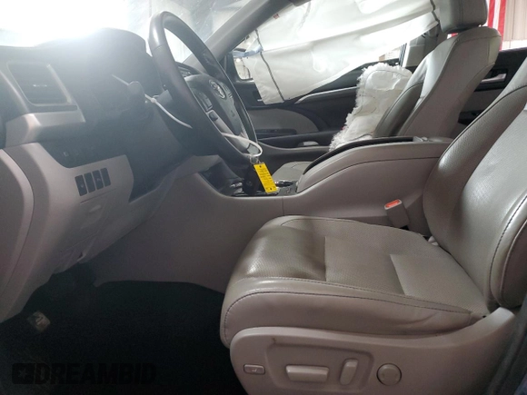 2017 Toyota Highlander Limited z VIN 5TDDZRFH4HS459601, wystawiony jako Copart lot #60559765 z przebiegiem 57 330 mil mil oraz Szkoda całkowita • Salvage title. Historia ofert i sprzedaży dostępna na DreamBid. Obrazek 7.