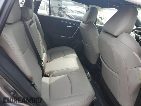 2024 Toyota RAV4 Hybrid XSE with VIN JTME6RFV8RD553156, listed as a Copart auction lot 50163185 with 10,559 mi miles and Salvage Title. Bid and sale history available at carsss.com. Image 11.