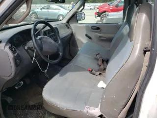 2000 Ford F-150 XL с VIN 1FTRF17W7YNB26280, выставлен на аукционе Copart как лот 70512574 с пробегом Не указан миль и Списание • Salvage title. История ставок и продаж доступна на DreamBid. Изображение 7.