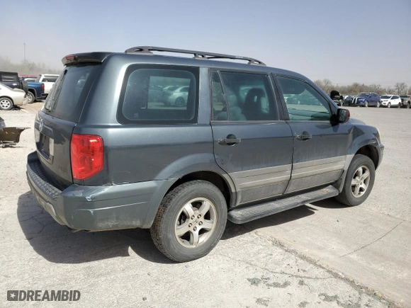 2004 Honda Pilot LX with VIN 2HKYF18174H510665, listed as a Copart auction lot 49353745 with 225,718 mi miles and Clean Title. Bid and sale history available at carsss.com. Image 3.