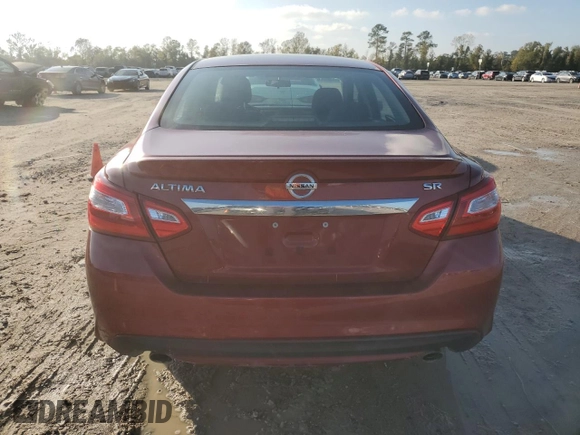 2016 Nissan Altima SR z VIN 1N4AL3AP8GC288261, wystawiony jako Copart lot #83849354 z przebiegiem 121 729 mil mil oraz Czysty tytuł • Clean title. Historia ofert i sprzedaży dostępna na DreamBid. Obrazek 6.