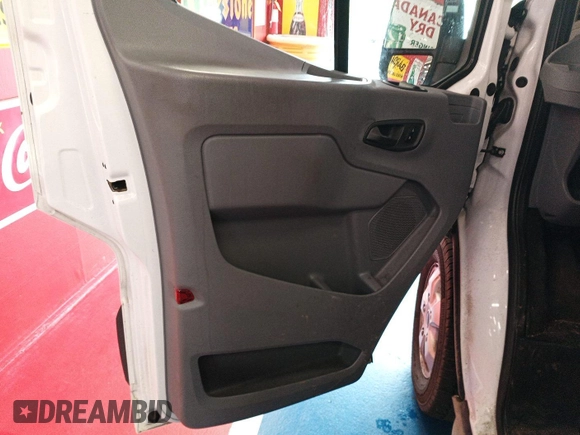 2018 Ford Transit с VIN 1FTYR1YG0JKB43939, выставлен на аукционе IAAI как лот 42788427 с пробегом 95 516 миль миль и . История ставок и продаж доступна на DreamBid. Изображение 21.