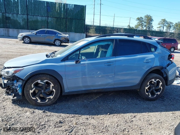 2021 Subaru Crosstrek Limited with VIN JF2GTHNC6M8207265, listed as a IAAI auction lot 42047655 with 32,865 mi miles. Bid and sale history available at carsss.com. Image 13.