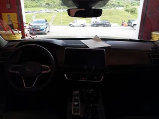 2024 Volkswagen Atlas SE с VIN 1V2HR2CAXRC567612, выставлен на аукционе IAAI как лот 42752019 с пробегом 19 523 миль миль и . История ставок и продаж доступна на DreamBid. Изображение 19.